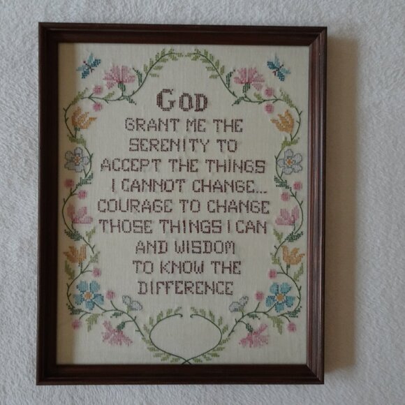 Vintage Framed Embroidery Cross Stitch "Serenity Prayer" Floral Design 17.5"x14" - Picture 2 of 15